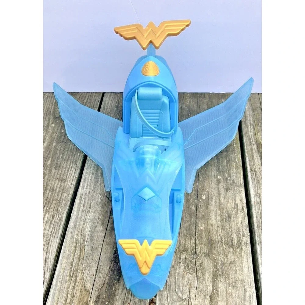 Mattel Wonder Woman Jet Plane 2016 DC Super Hero Girls Invisible Toy Vehicle